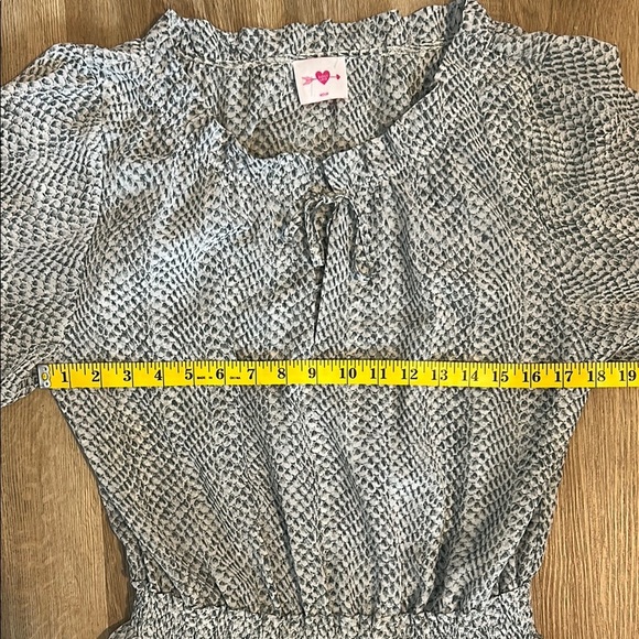 Buddy Love Grey and Cream Ruffled mini dress Size M - Picture 10 of 10